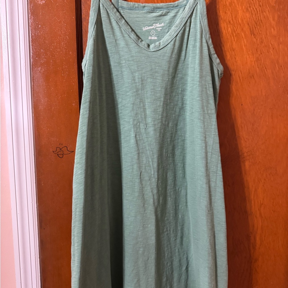 Green Sleeveless Dress